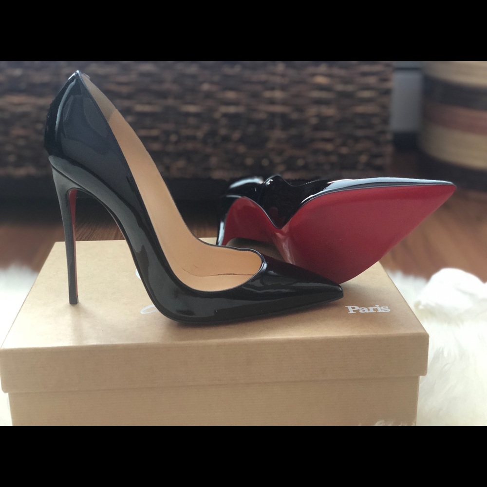 Christian Louboutin So Kate pumps size 37.5